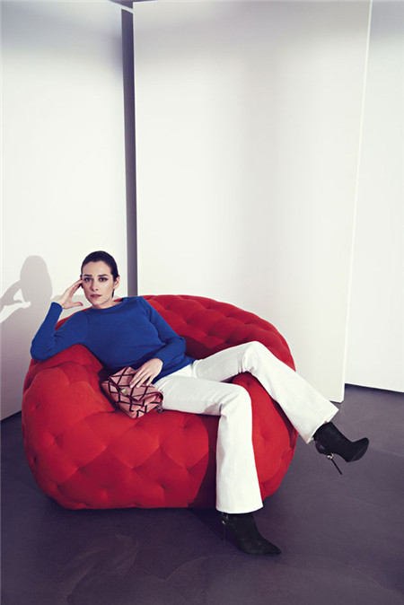 roger vivier发布2014秋冬系列箱包拍摄广告硬照