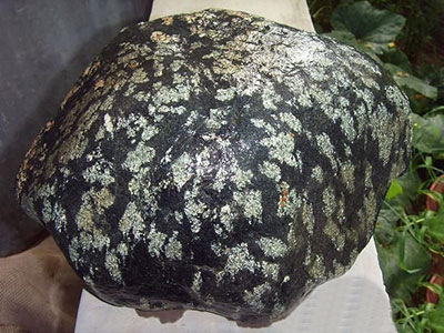 什么是雪花石 雪花石的功效和作用 雪花石产地 宝石图鉴 金投珠宝 金投网 什么是雪花石 雪花石的功效和作用 雪花石产地 宝石图鉴 金投珠宝 金投网