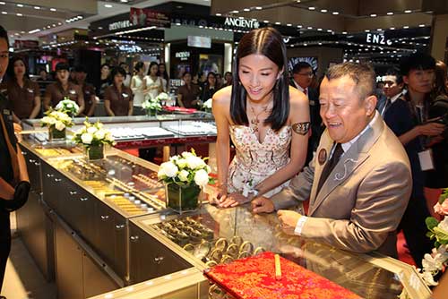 金至尊珠宝全新形象精品巡展天津站华丽登场