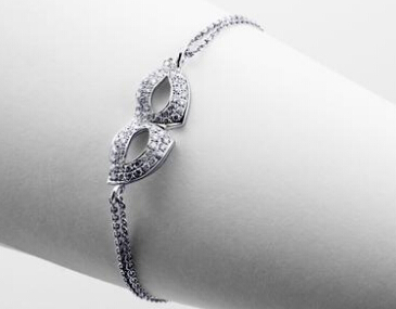 玲珑手链展示 fcc673a453de48505c5bd8cbbbe926e6.jpg?_=1414568980937