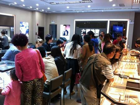 天津第25间六福专柜恒隆广场六福珠宝店盛大开业