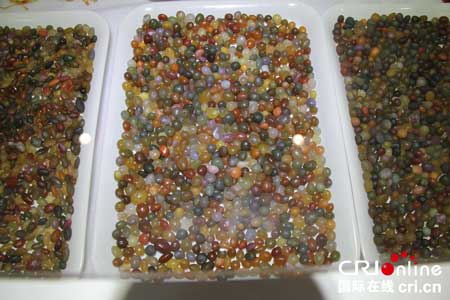 珠宝首饰惊艳西博会 呈现流光溢彩珠宝盛宴