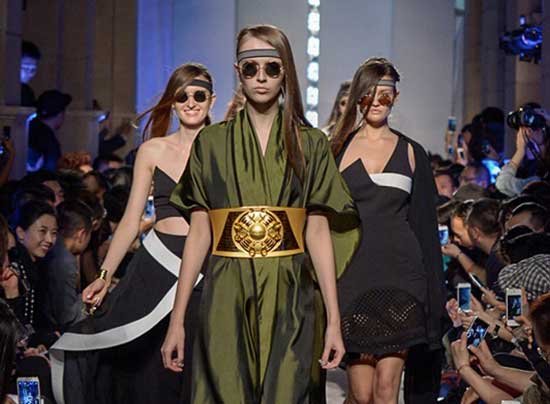 周大福SIMONGAO跨界合作第三季 颠覆传统金饰创意