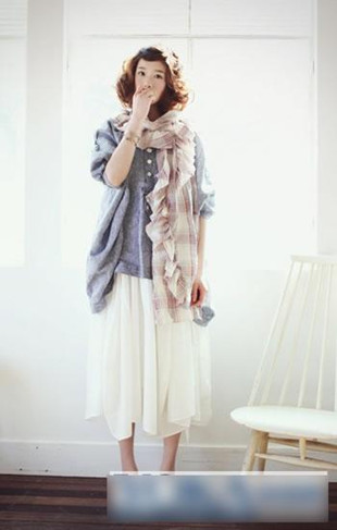 白色雪纺长裙配什么上衣?