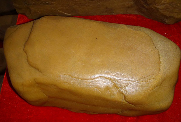 金砂玉价格_金砂玉鉴别真假_金砂玉产地_金砂玉保养