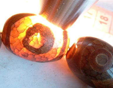 龙纹玛瑙的鉴别