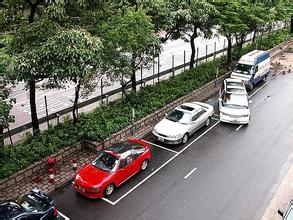 深圳开始对外地车限行 违规者罚300元记3分