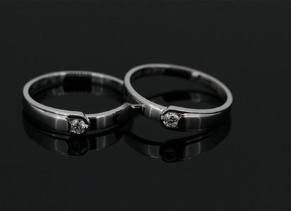 啥牌子的鉑金結(jié)婚對戒品質(zhì)好