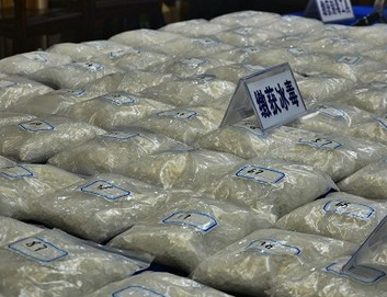 赚着卖白菜的钱,操着卖白粉的心,可郴州最大贩毒案的"大毒枭"却反其道