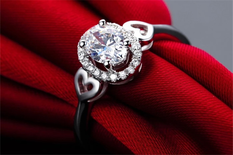 佐卡伊珠宝白18k金浪漫求婚定制钻石戒指_珠宝图片