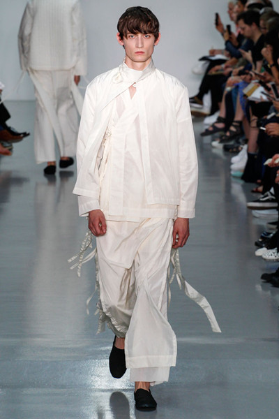 green是什么牌子的衣服 fc18b7b9c0a15d63f09204222bd70b39.jpg?_=1434424249743