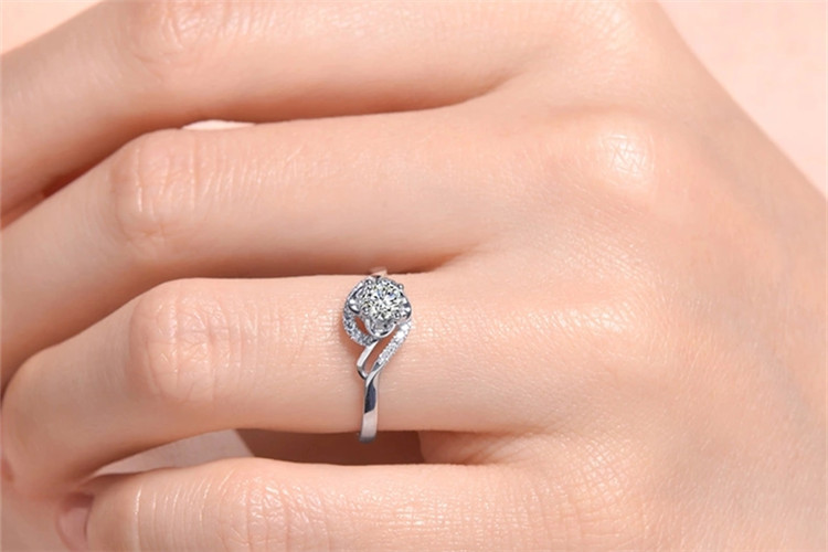 恒久之星白18k金为爱结婚定制钻石戒指