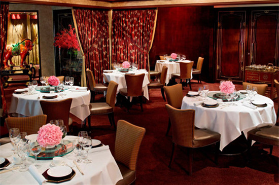香港朗廷酒店唐阁餐厅荣获米其林三星级殊荣
