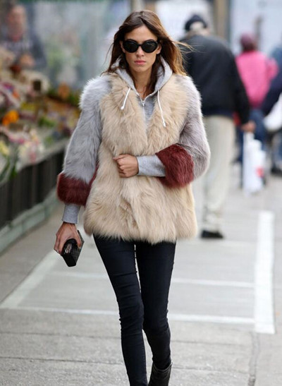 皮草的穿搭图片 bb9d9b0ed479359d171fe3ab24065dde.jpg?_=1453796913606