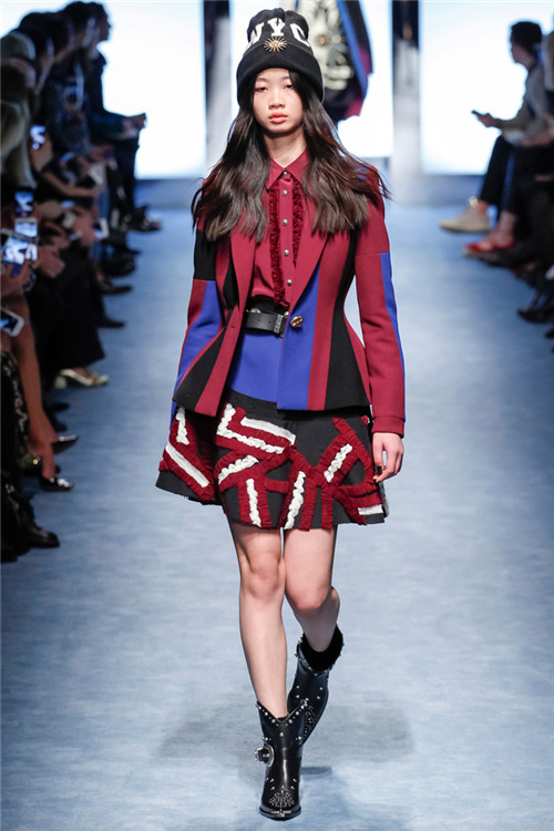 fausto puglisi服装品牌于米兰时装周发布秋冬系列