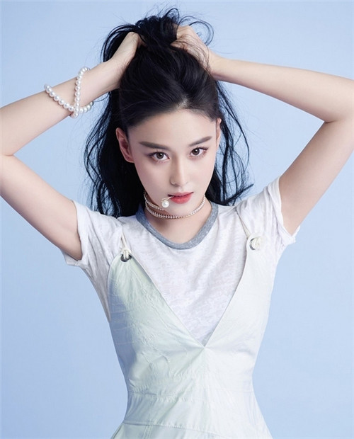 张馨予写真大全集 23ed62c3bb024ce98d028193daed74cd.jpg