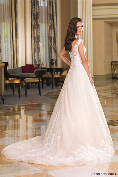 美国服装品牌 justin alexander(贾斯汀·亚历山大)释出2016秋冬婚纱