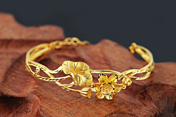 千禧之星珠宝足金黄金时尚荷花手镯_珠宝图片