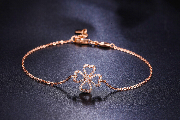 千禧之星珠宝18k玫瑰金四叶草钻石手镯_珠宝图片