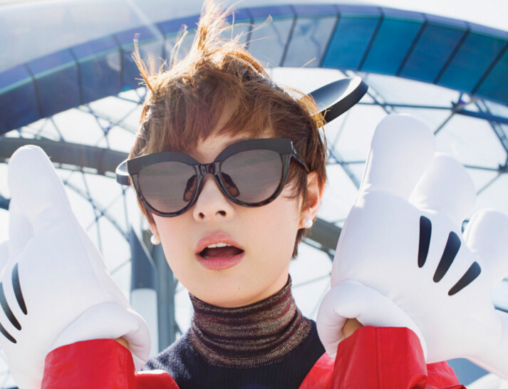 孙俪拍摄迪士尼主题大片 珍珠耳环清纯无限