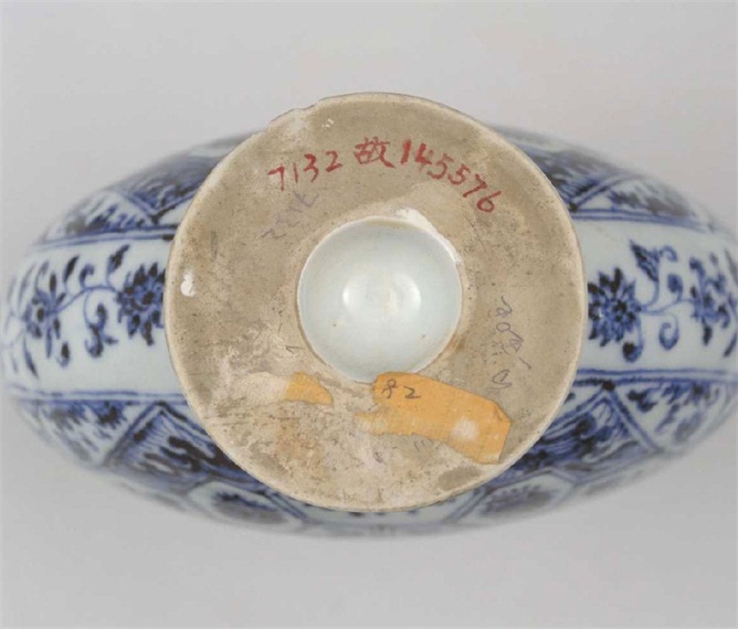 繁复的美丽:大明青花瓷上的绘画故事