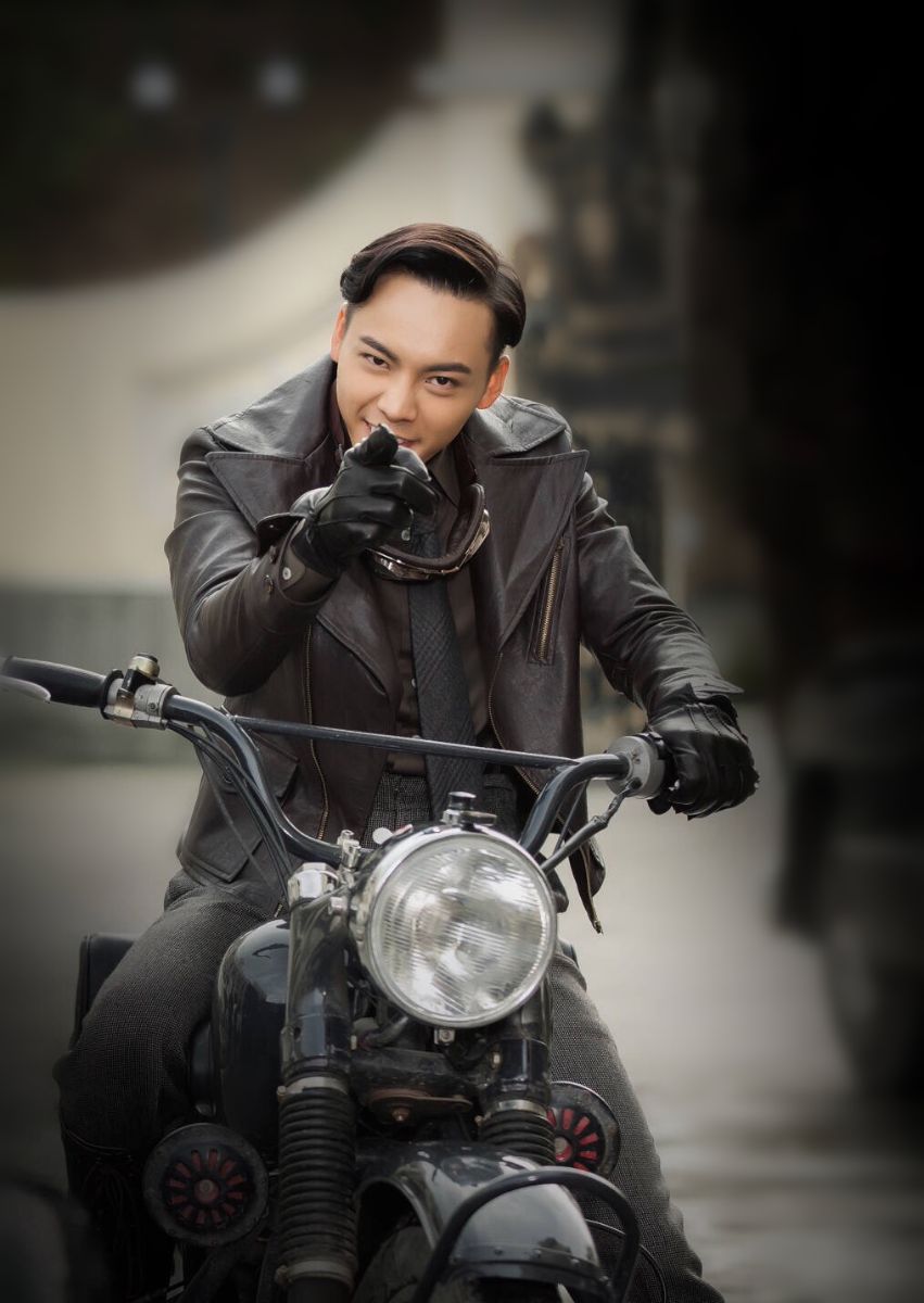 陈伟霆宁泽涛见面激动聊天 不顾中间美女