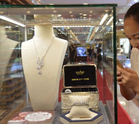 武汉珠宝排行_中国先锋珠宝设计品牌——梵誓珠宝,武汉K11新店心动开幕(2)