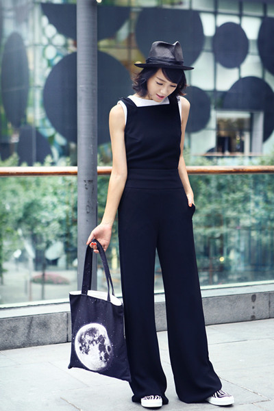 朱丹晒长发披肩照 网友纷纷化身催婚大军