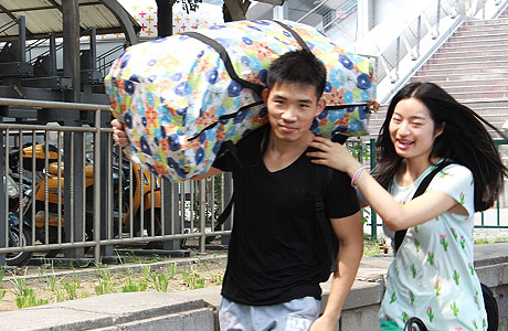 【男生搬行李肺炸了】男生搬行李肺炸了怎么回事?