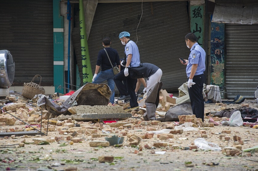 广东液化气爆炸致4人受伤 地板被炸穿