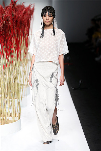设计师服装品牌设计 21100b8c133986a2b3c7481fd3e8ba43.jpg?_=1476943106461