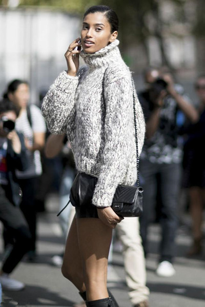 秋冬服装流行趋势示范 高领毛衣穿对了你更美!