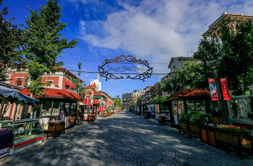 吃喝游购玩不停 跟着地铁带你玩遍天津