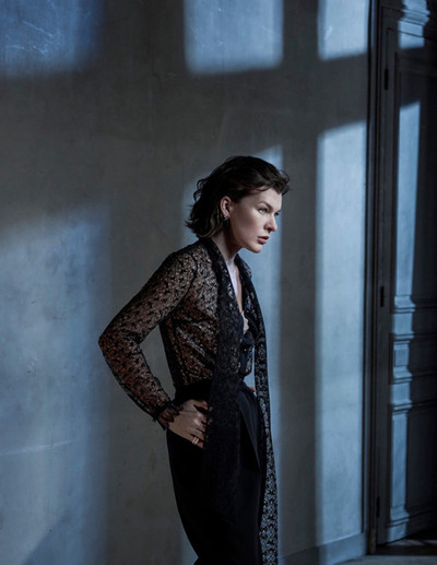 好莱坞女星 milla jovovich(米拉·乔沃维奇)登上《elle》杂志葡萄牙