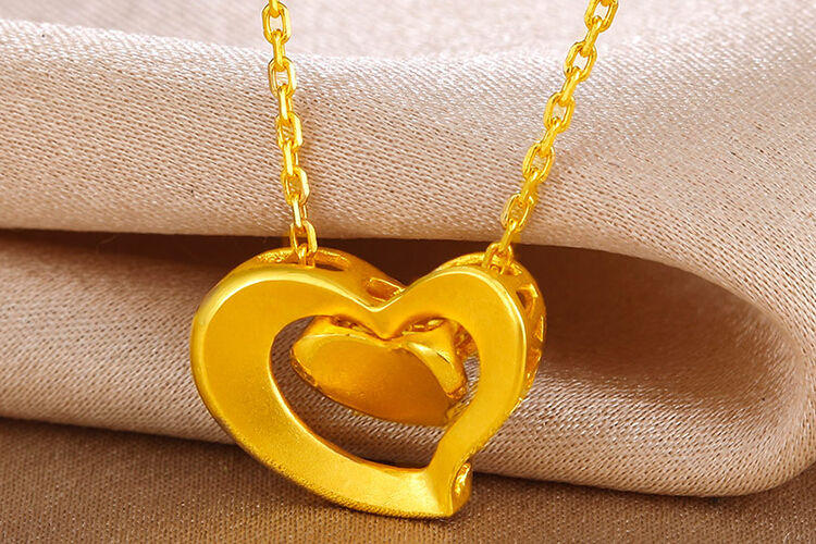 周六福珠宝黄金足金心相印项链_珠宝图片