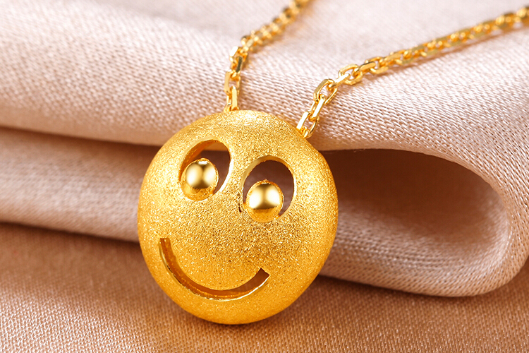 周六福珠宝黄金足金可爱表情包吊坠_珠宝图片