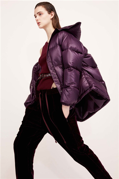 Nina Ricci服装品牌释出2017早秋系列时尚型录