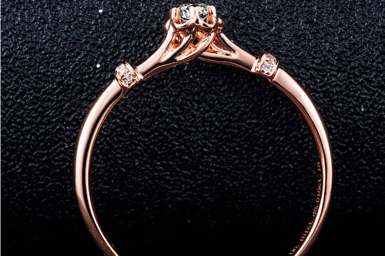 周六福珠宝18k玫瑰金钻石戒指_珠宝图片