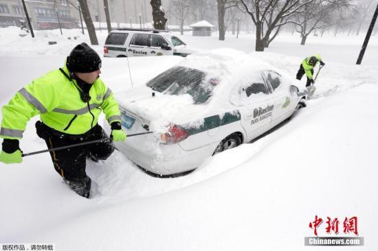 纽约时装周开幕 纽约遭遇暴风雪引关注！