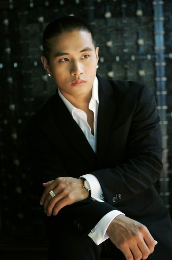 曾放弃韩国国籍免除兵役 刘承俊重返韩国再次落空