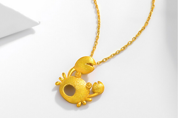 周大生珠宝黄金足金招财螃蟹吊坠_珠宝图片