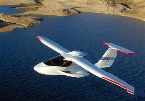 icon a5:时速可达到120英里的小型水上私人飞机
