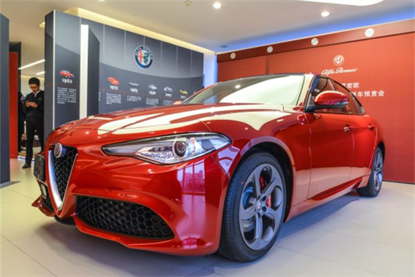 阿爾法·羅密歐giulia 280hp milano限量版上市