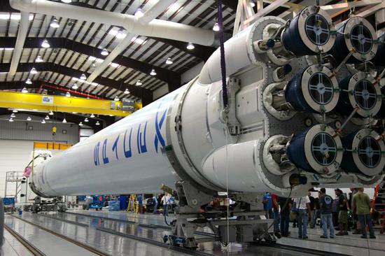 SpaceX将首次使用回收助推器发射火箭