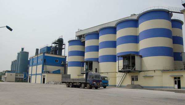 水泥行业gdp_水泥罐车(2)