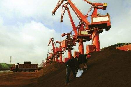 中国钢材需求下降 铁矿石期货价格或续跌