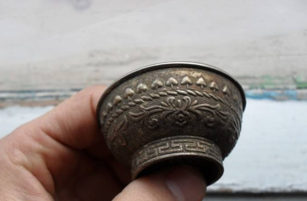 古代银碗值钱吗？