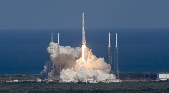 SpaceX首次涉足军事 目前已经回收了9次火箭