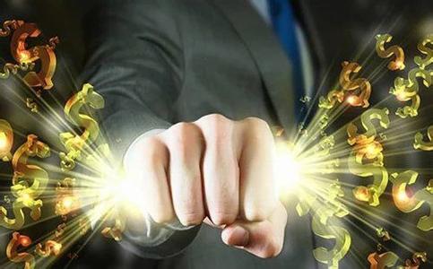 根据本周的黄金行情，第一黄金网分析师认为，美国的就业数据比预期强劲，但这只能使黄金价格稍微受压，因为美元没有反弹。非农数据发布后，美国国债收益率曲线平淡。黄金对美国利率上升非常敏感，这增加了持有非收益资产的机会成本，转而提振对其计价的美元。