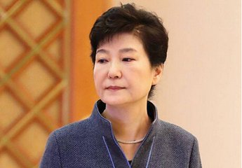 朴槿惠受贿案今日庭审 遭18项罪名起诉